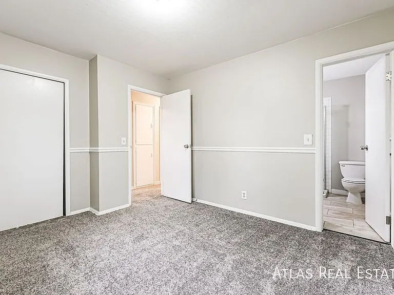 525 Kendall Ct — Photo 8