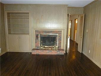 5th image of 11131 McGee St
