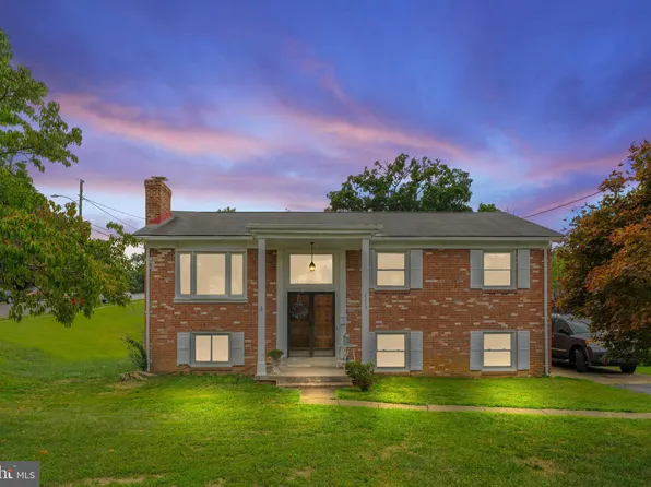 2013 Radford Dr, Woodbridge, VA 22191