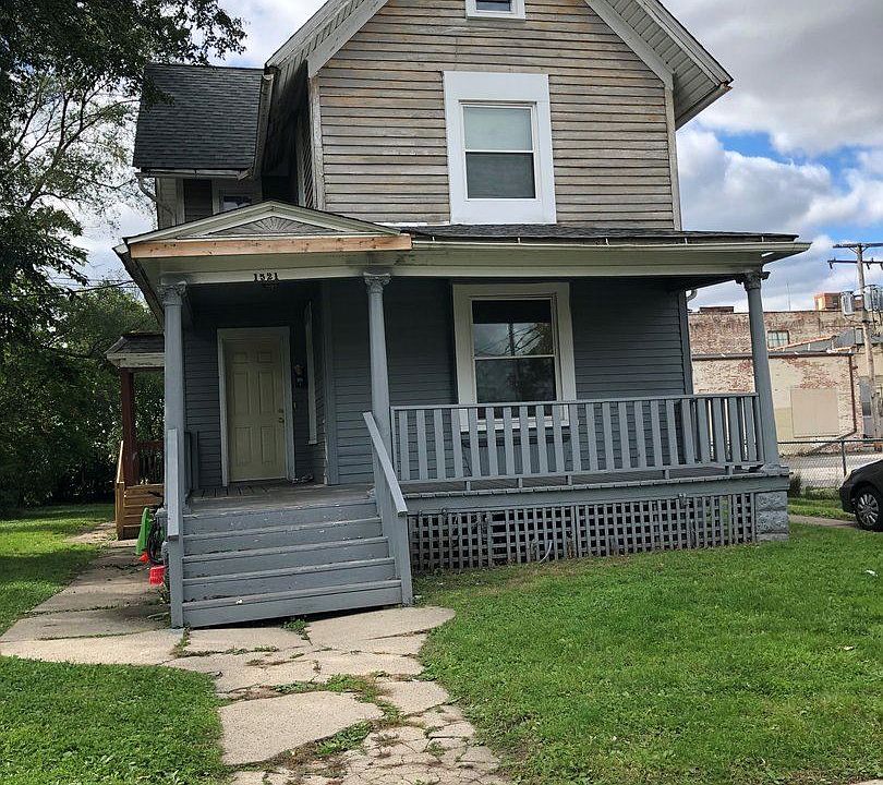 1st image of 1521 8th St #1