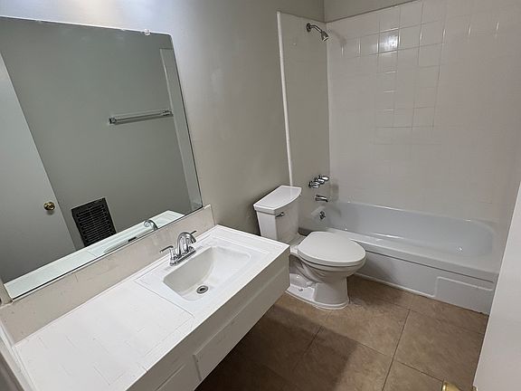 4th image of 129 S Violet Ave #7b50a2ca3