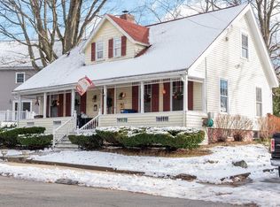 25 Waverly St, Stoneham, MA 02180