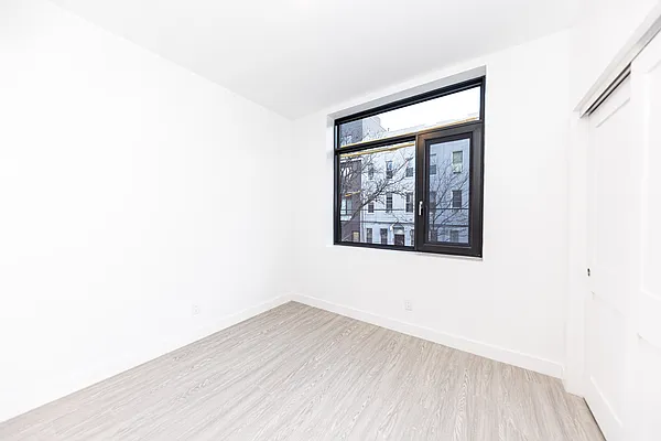Rented by Oxford Property Group | media 11