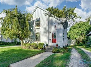 422 S Grove St, Bowling Green, OH 43402