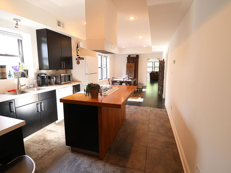 Kitchen. Butcher Block Island. Gas. Dishwasher
