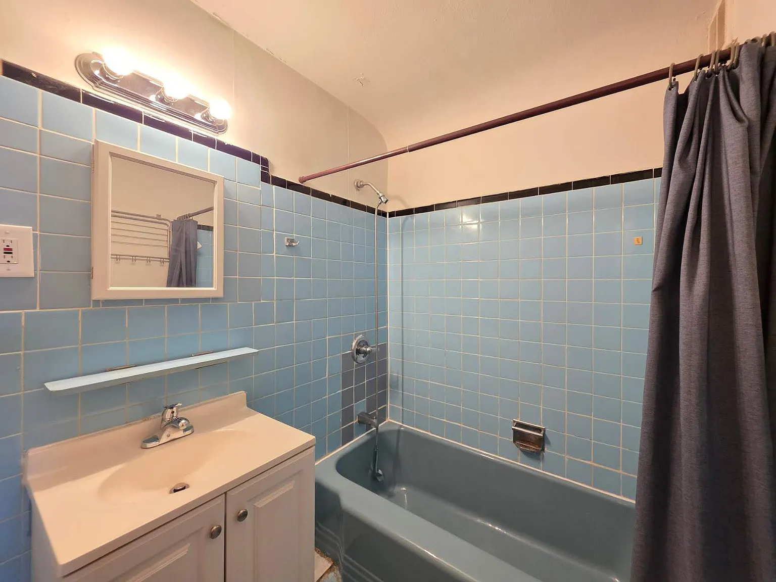 126 Bay 46th St — Photo 4