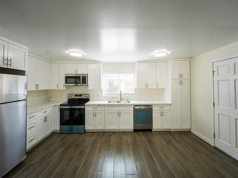 2028 Meridian Ave #E — Photo 2