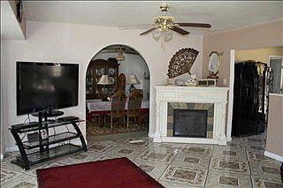 2nd image of 913 W Wildy St