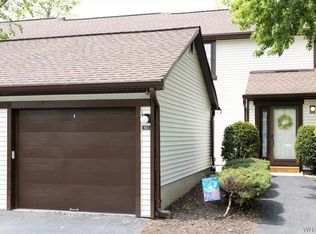 152 Charlesgate Cir, East Amherst, NY 14051