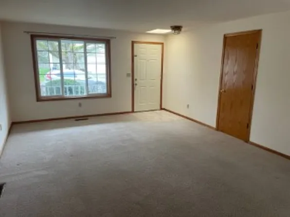 112 W 2nd St, Everson, WA 98247