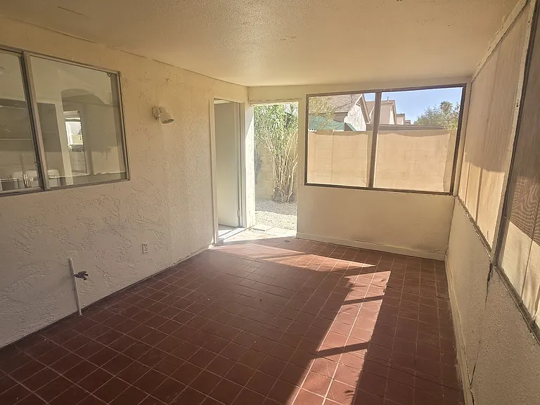 4049 W Camino Del Rio — Photo 28