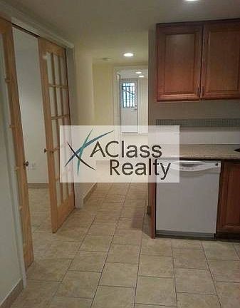 2nd image of 3226 33rd St #1F