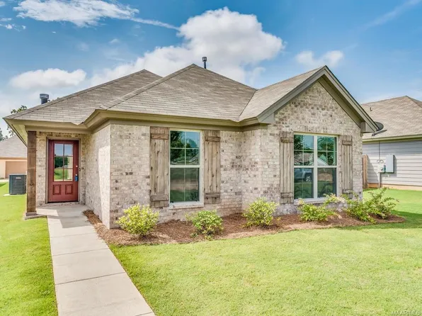 18 Charlton Pl, Deatsville, AL 36022