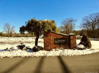132 Inverrary Ct #132, Torrington, CT 06790