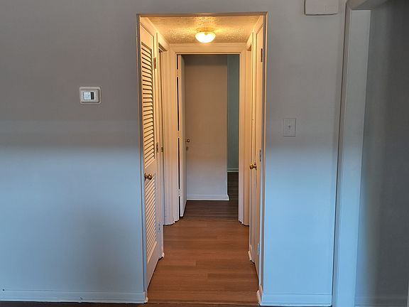 5th image of 3025 Forest Hills Cir APT D