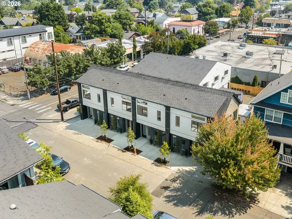 4990 NE 26th Ave #4, Portland, OR 97211