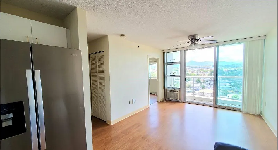 94-979 Kau'Olu Place — Photo 4