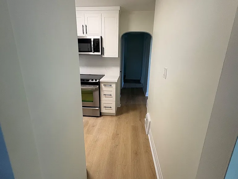 872 Masson St #MAIN — Photo 3