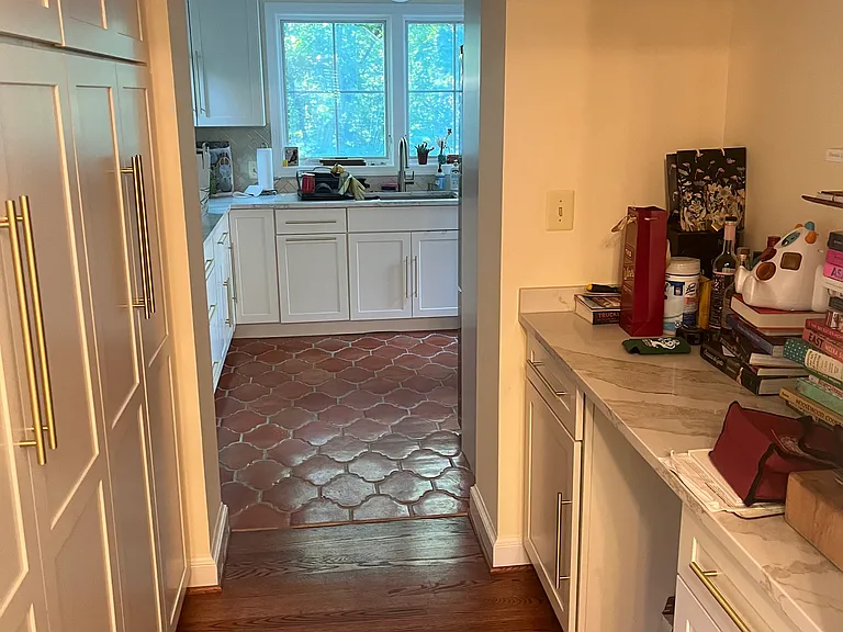 8010 Maple Ave — Photo 32