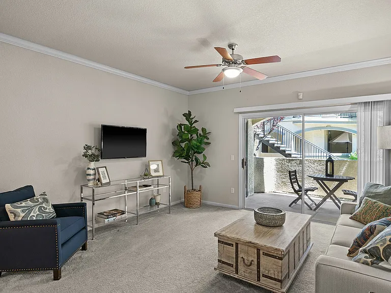 Willow Springs Apartments — Photo 28