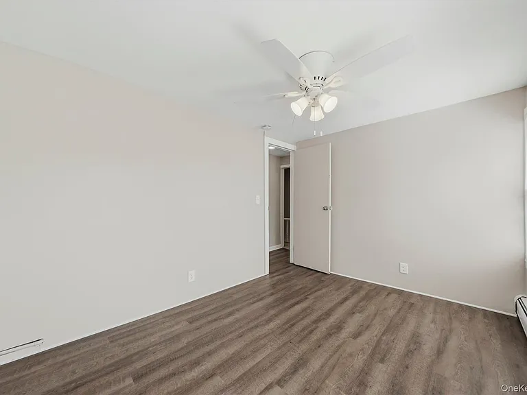 30 Center St — Photo 12