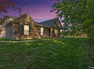 4034 Stonebridge, Holly, MI 48442