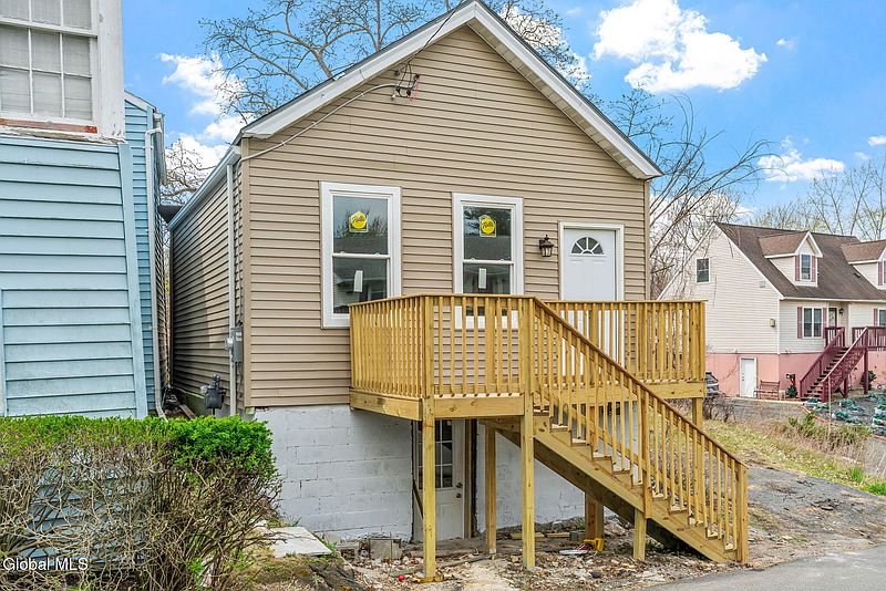 2nd image of 111 Mann Avenue
