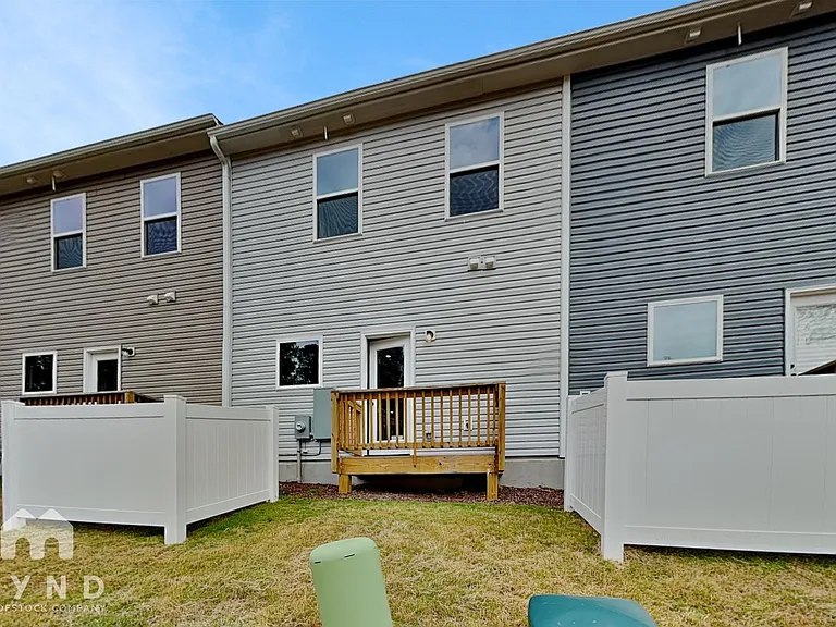 163 Seville Way #- — Photo 17