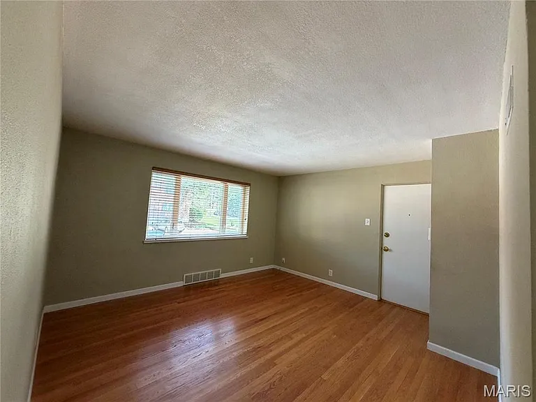 221 Monclay Ct #1N — Photo 4