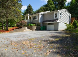 111 Lime Ridge Rd, Poughquag, NY 12570