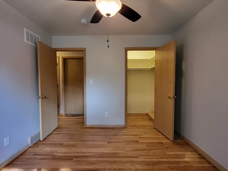 4365 Glenmawr Ave — Photo 19