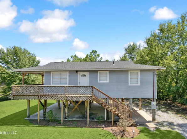 710 Palmetto Cv, Pass Christian, MS 39571