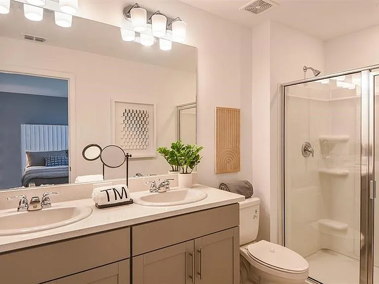 11825 Glenside Ter — Photo 10