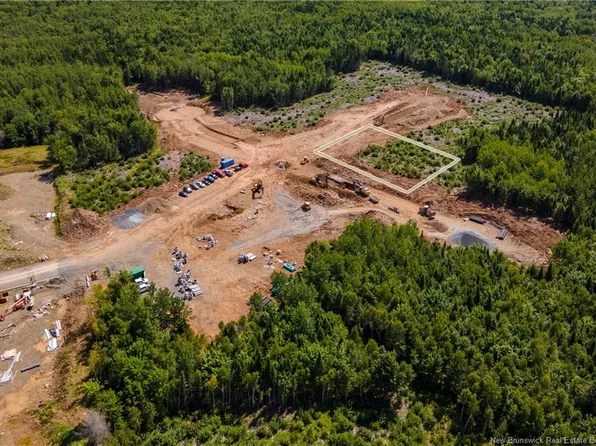 225 Lian St, Fredericton, NB E3C 0G4