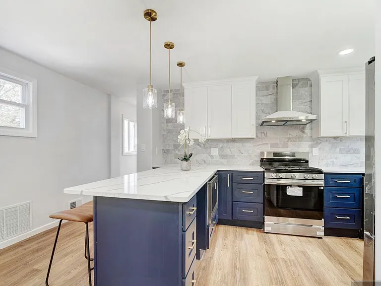 120 Alabama Ave #1 — Photo 7