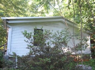 79 Happy Hollow Rd, Zirconia, NC 28790