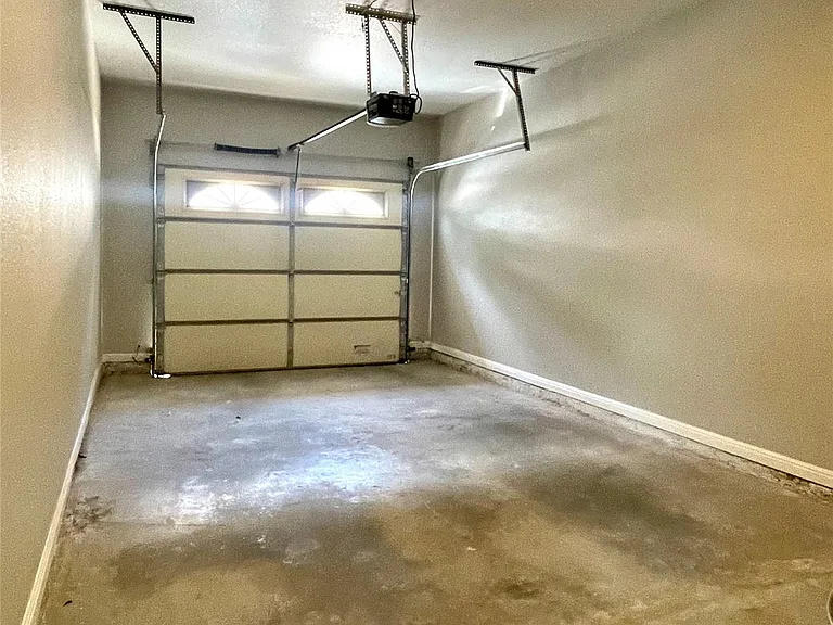 1207 W North Loop Blvd #A — Photo 30