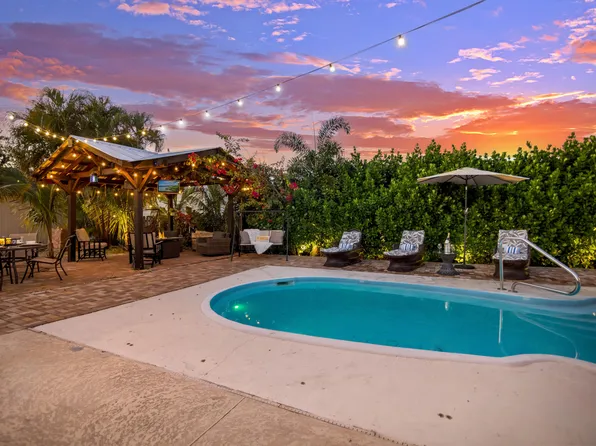 5187 2nd Rd, Lake Worth, FL 33467