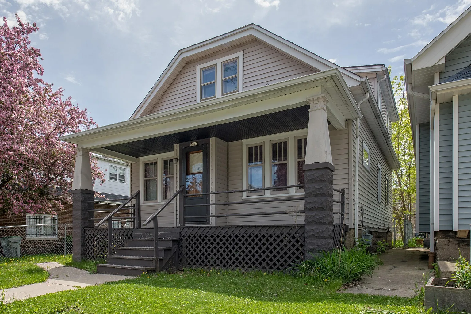 3409 N Booth St photo 1