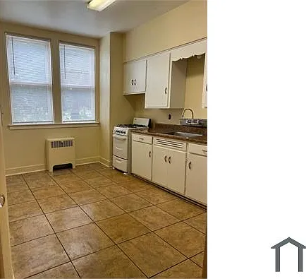 1904 N Main St #5 — Photo 5