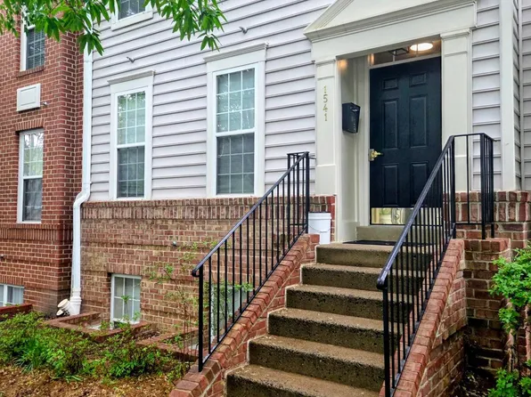 1541 Northern Neck Dr APT 201, Vienna, VA 22182
