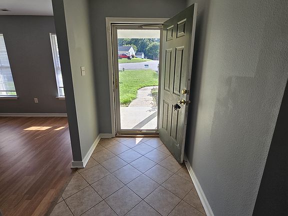 3rd image of 15200 Fern Hollow Ct