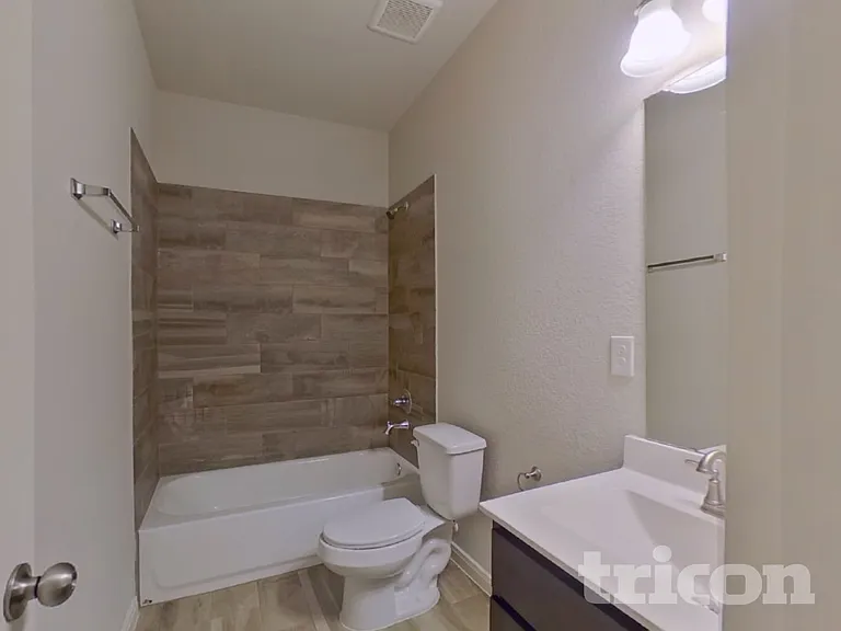 9829 Glen Brook Ln — Photo 15