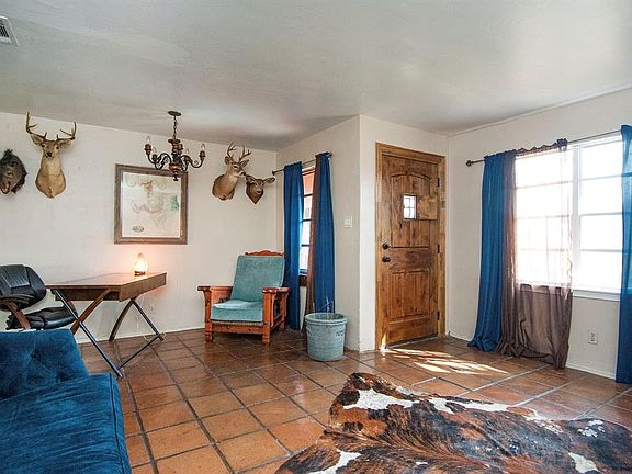 2nd image of 2515 Lolita Dr