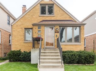 7511 N Osceola Ave, Chicago, IL