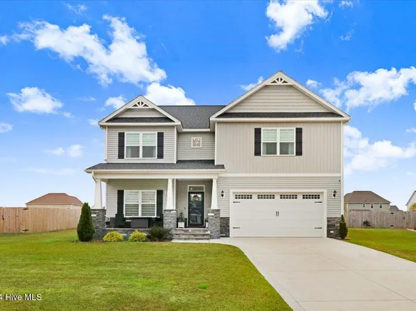 104 Villa Grey Court, Pikeville, NC 27863