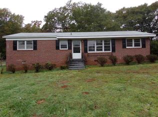 216 Woodley Rd, Spartanburg, SC 29306