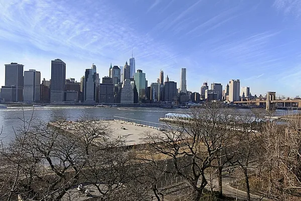 Rented by Corcoran | media 30