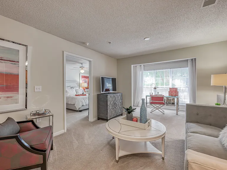 Reserve at Park West — Photo 9