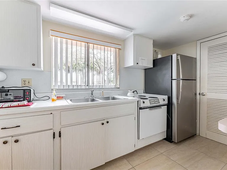 3755 S School Ave #41 — Photo 37